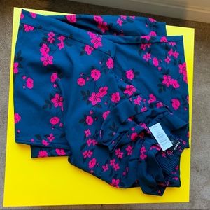 Wide leg pants
